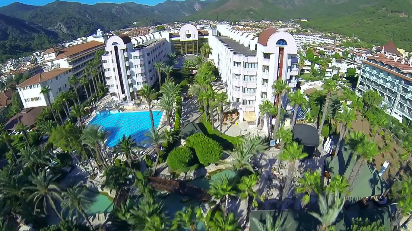 HoteLAqua.jpg