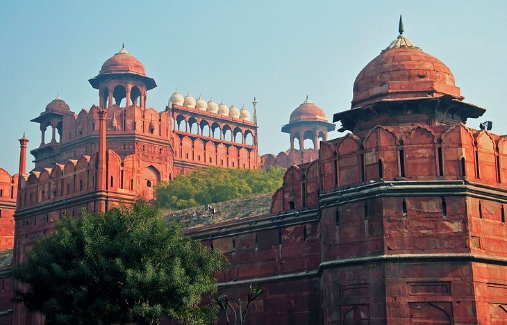 india-top-attractions-red-fort.jpg