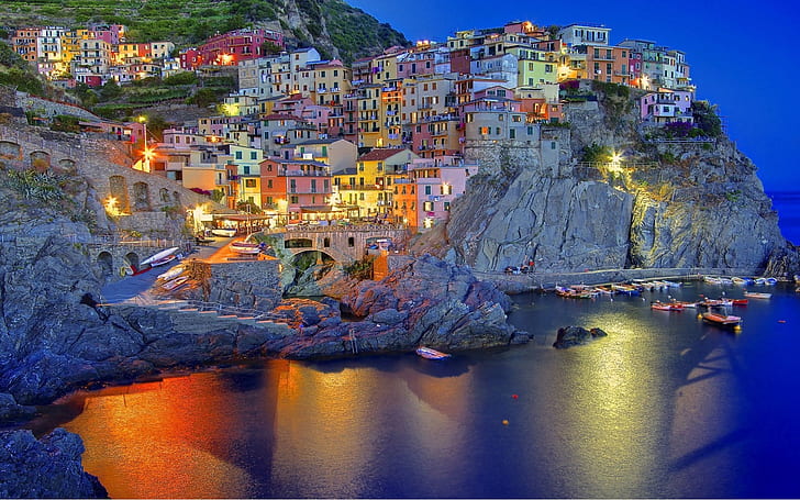 amalfi-coast-in-liguria-italy-desktop-background-70635-wallpaper-preview.jpg