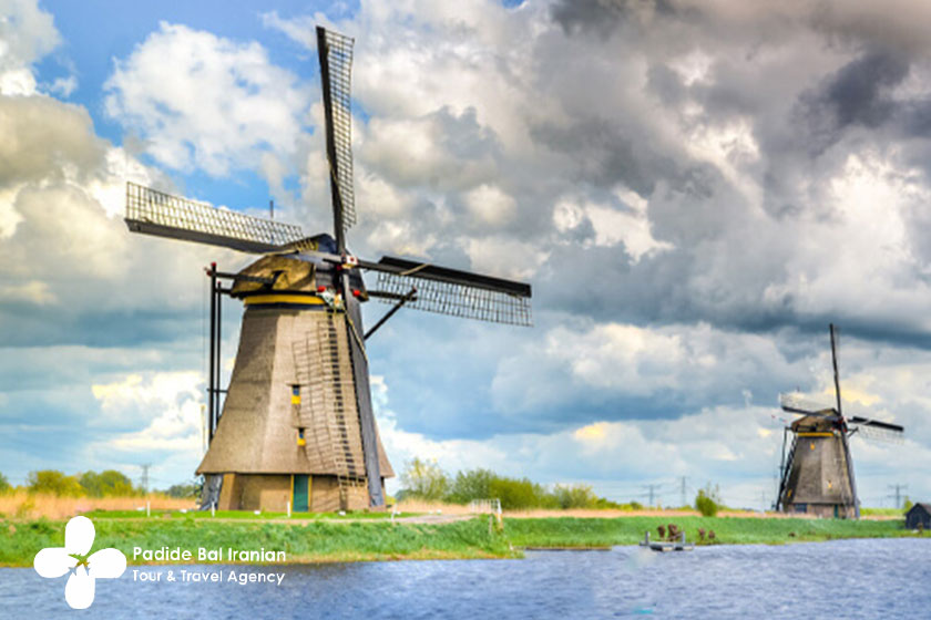 Old-Windmills-of-Kinderdijk.jpg