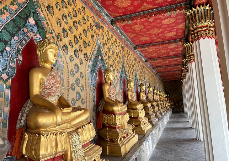 wat-arun-buddhas.jpg